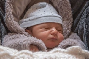 宝宝睡觉老是鼻塞怎么办宝宝睡觉老是鼻塞的治疗